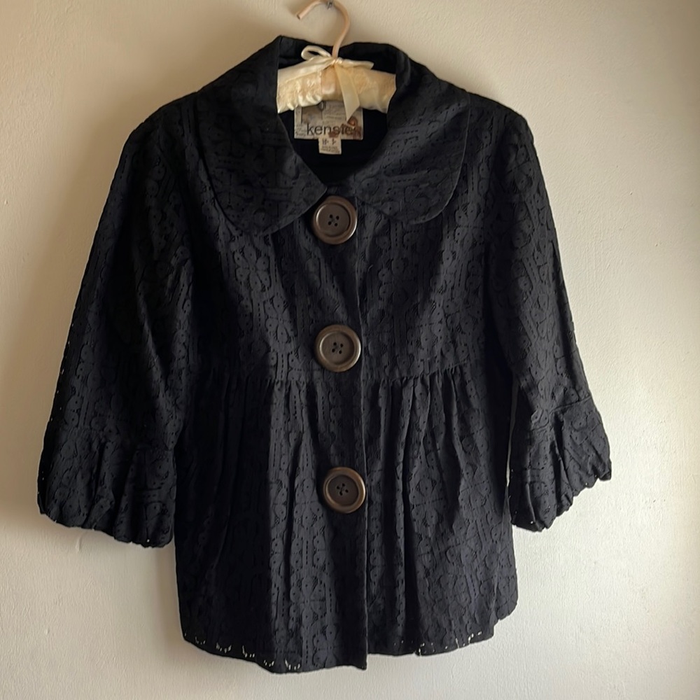 Kensie jacket black with 3 oversized buttons. Eyelet lace. Size small